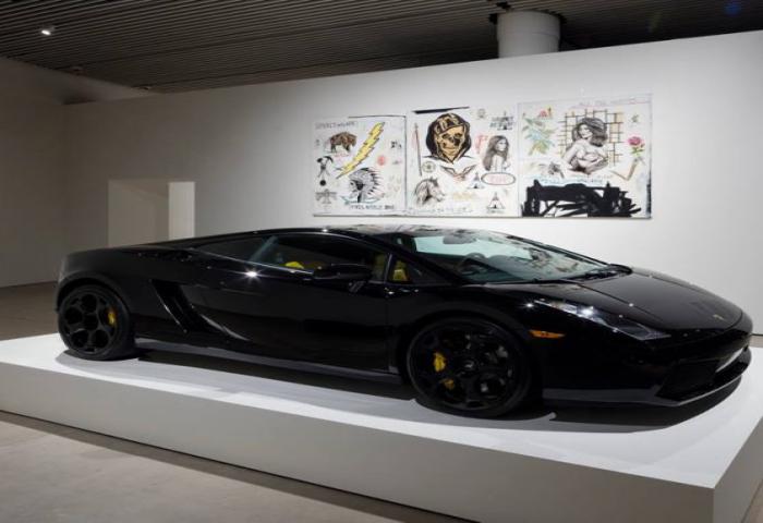 Kanvas Vandalisme Lamborgini Mahal